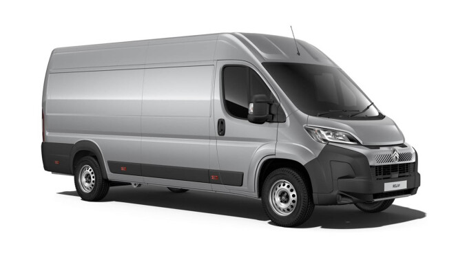 Citroen Relay 3500 Heavy L4 Diesel 2.2 BlueHDi 140 H2 Van Enterprise - Image 4